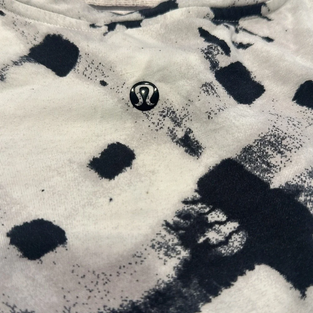 🍋Women’s Lululemon Love Tee II size 2🍋 - Picture 9 of 10